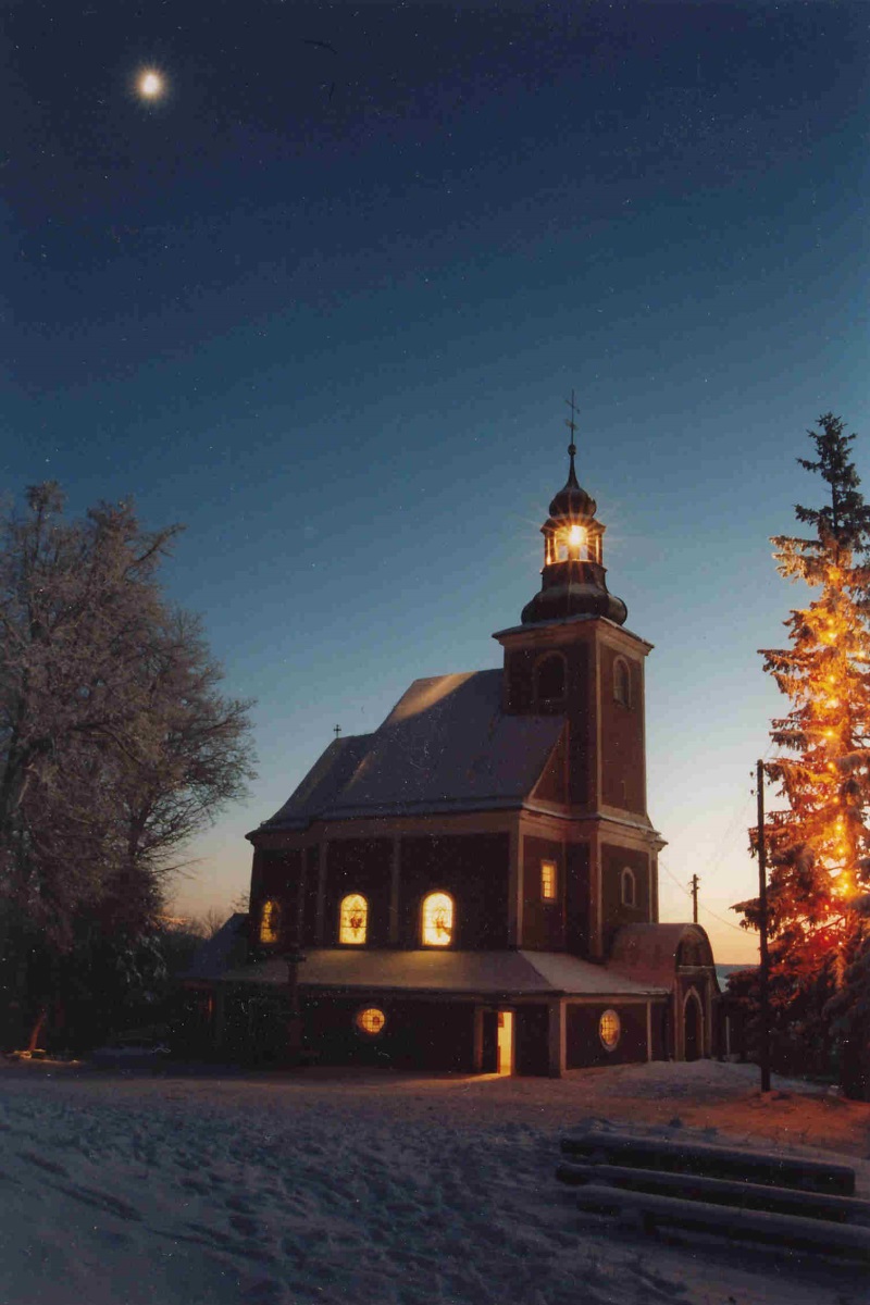 Maria Schnee bei Nacht