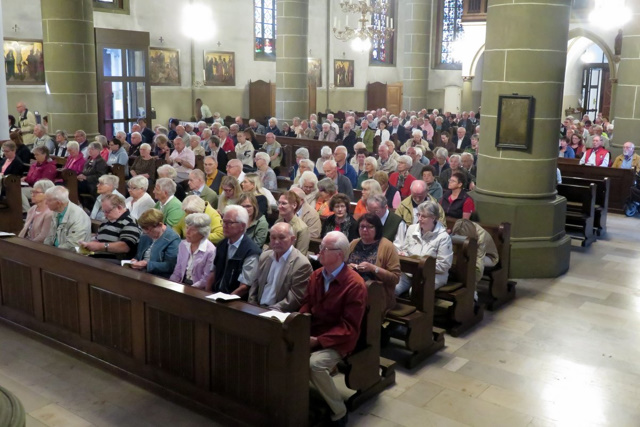 76. Glatzer Wallfahrt nach Telgte 2023: Blick in die Kirche vor der Festmesse